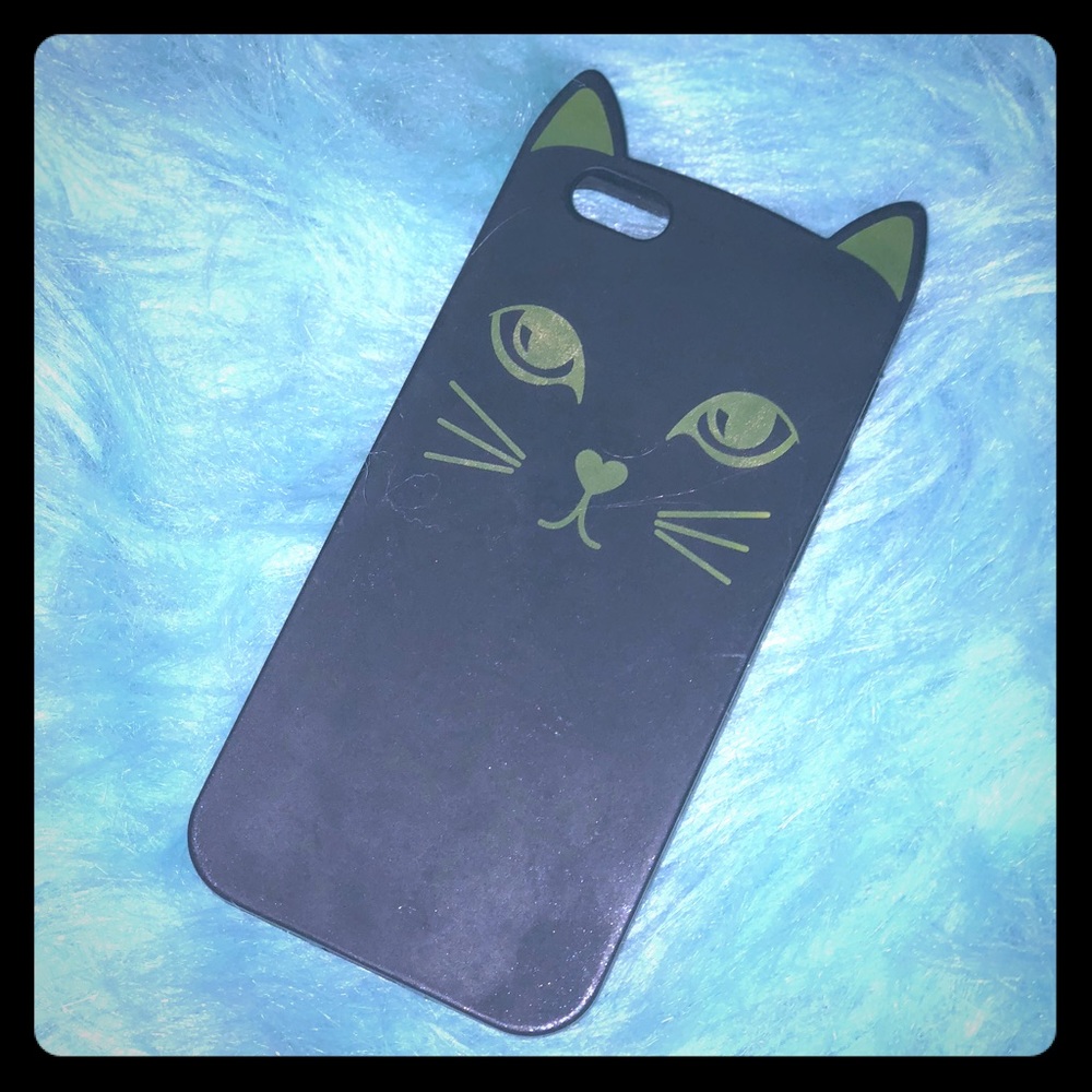 I phone 6/6s phone case! Very gently used.
